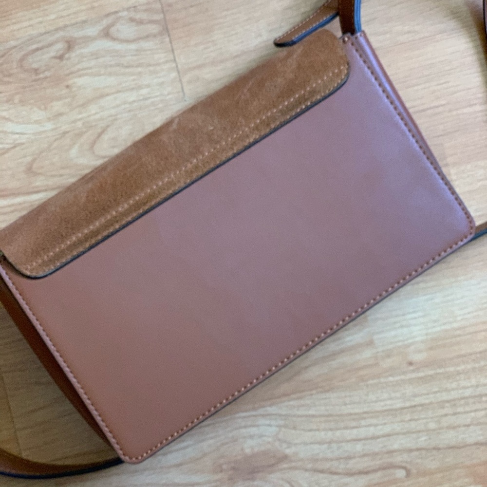 Circle Ring Brown Crossbody Bag - Picture 4 of 8